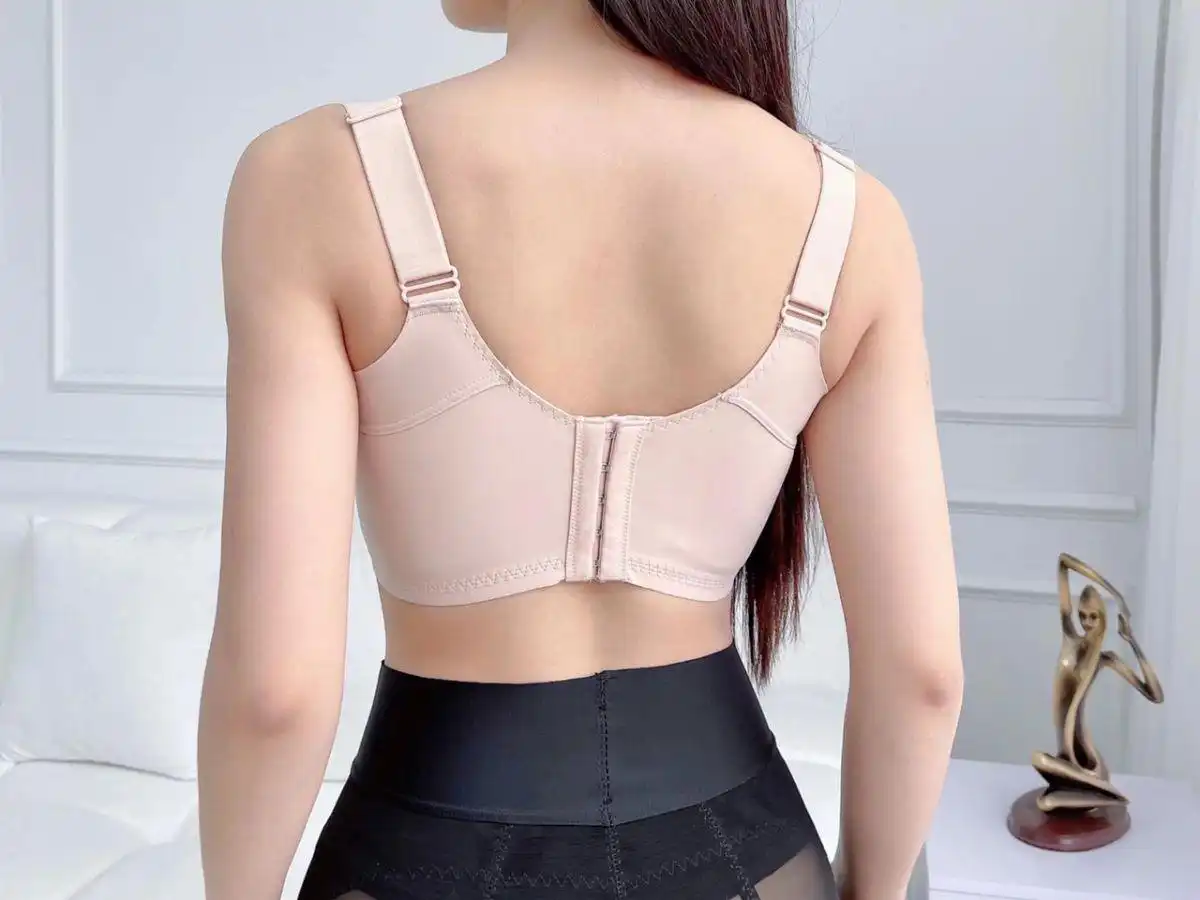 Áo ngực dây đai lưng bản to, cổ sâu không chỉ mang đến sự thoải mái mà còn giúp tôn lên đường cong cơ thể Áo ngực dây đai lưng bản to, cổ sâu không chỉ mang đến sự thoải mái mà còn giúp tôn lên đường cong cơ thể