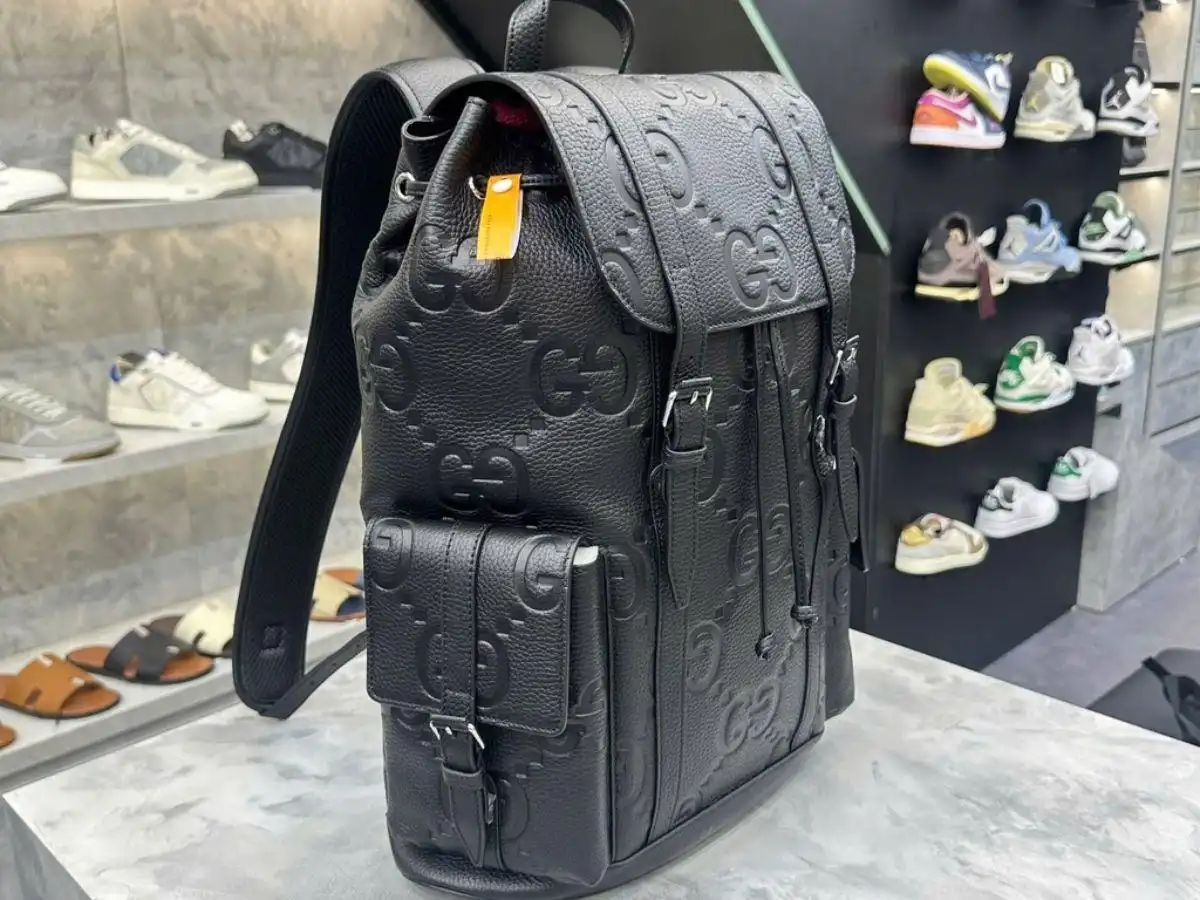 Balo Gucci đựng được nhiều đồ mà vẫn giữ được vẻ ngoài thời thượng Balo Gucci đựng được nhiều đồ mà vẫn giữ được vẻ ngoài thời thượng