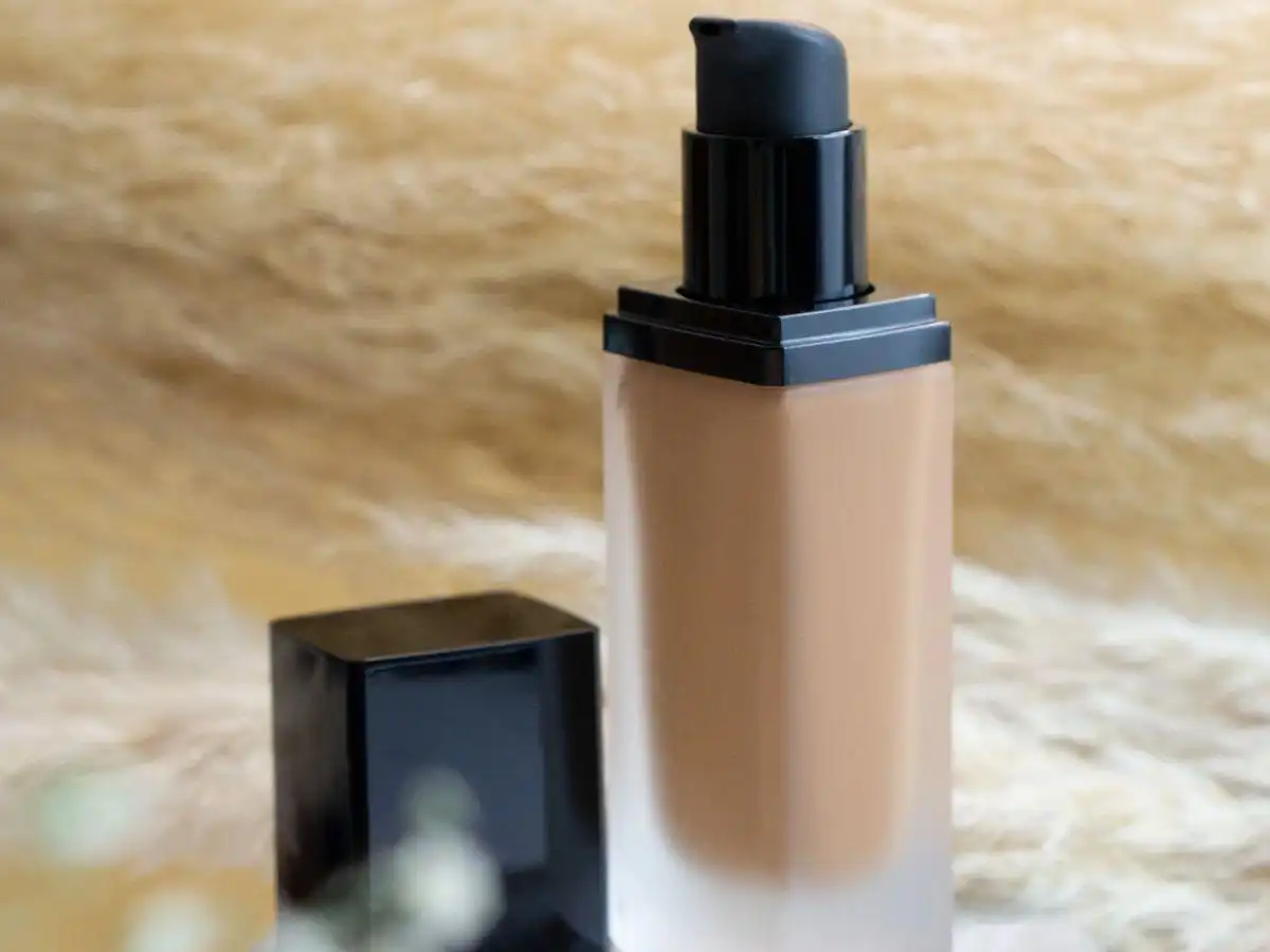 Bạn có thể lựa chọn giữa BB Cream, CC Cream hoặc các loại kem nền mỏng nhẹ, tự nhiên Bạn có thể lựa chọn giữa BB Cream, CC Cream hoặc các loại kem nền mỏng nhẹ, tự nhiên