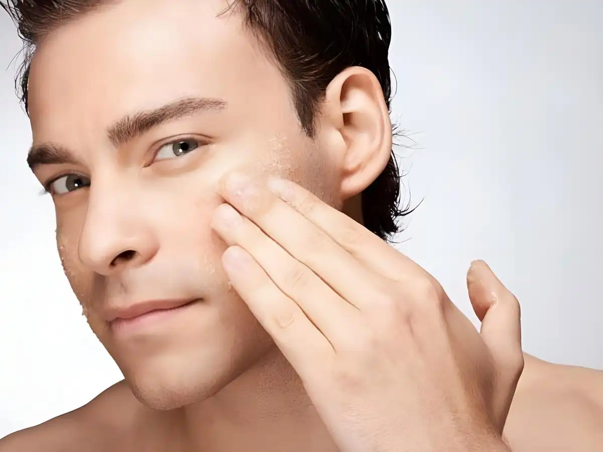 Bước đặc trị vào buổi tối chính là vũ khí chủ lực giúp cải thiện mụn