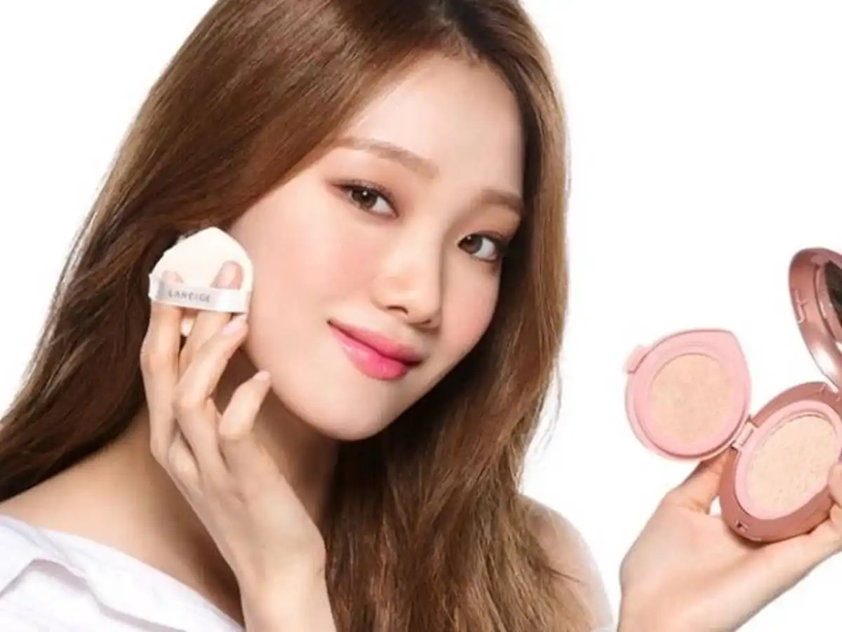 Chú ý chọn phấn phủ với độ che phủ hoàn hảo Chú ý chọn phấn phủ với độ che phủ hoàn hảo