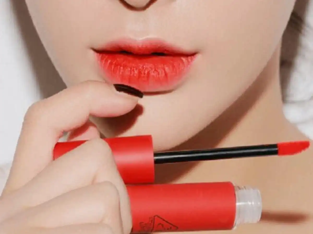 Độ bền m&agrave;u của son