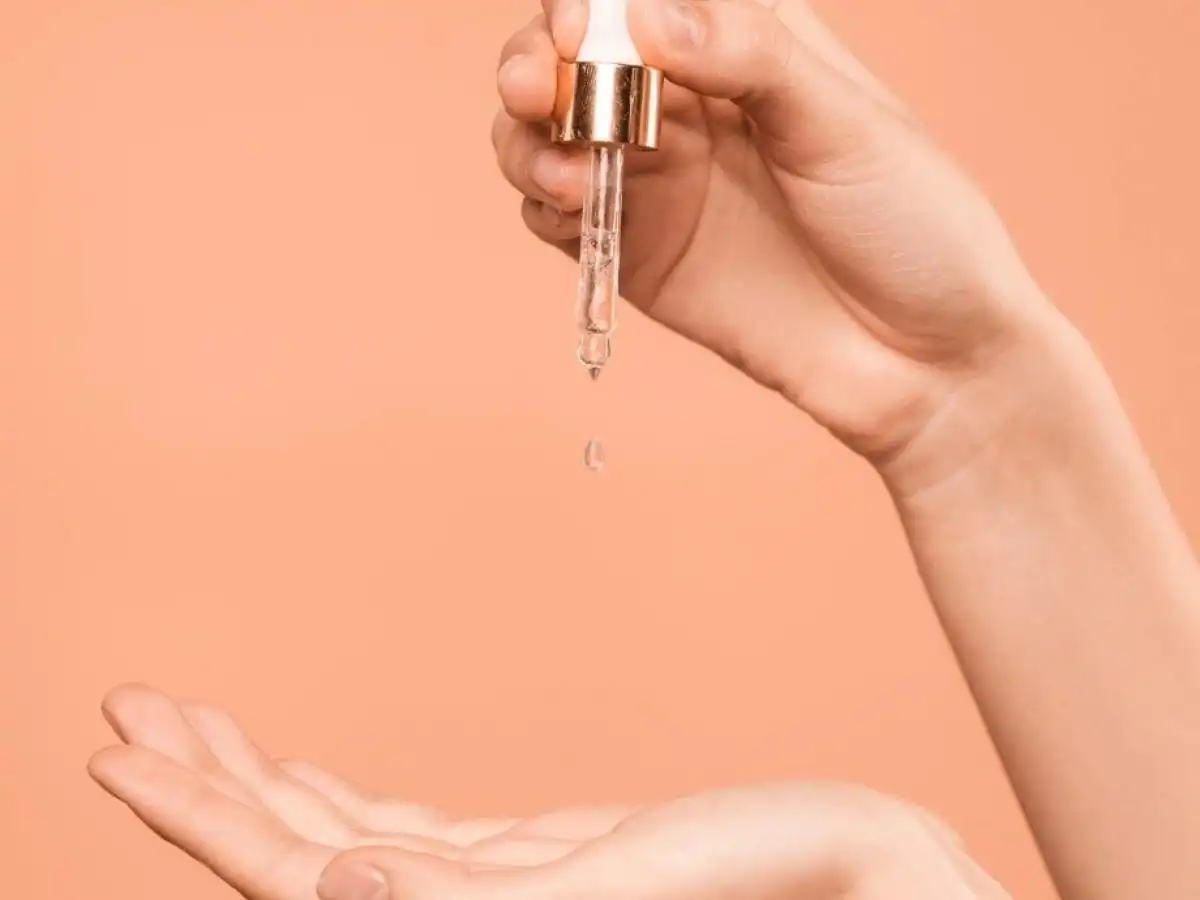Dùng quá ít serum không phát huy hiệu quả tối đa Dùng quá ít serum không phát huy hiệu quả tối đa
