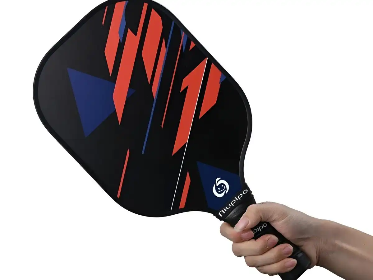 Fiberglass là lựa chọn tuyệt vời cho người mới bắt đầu làm quen với Pickleball Fiberglass là lựa chọn tuyệt vời cho người mới bắt đầu làm quen với Pickleball