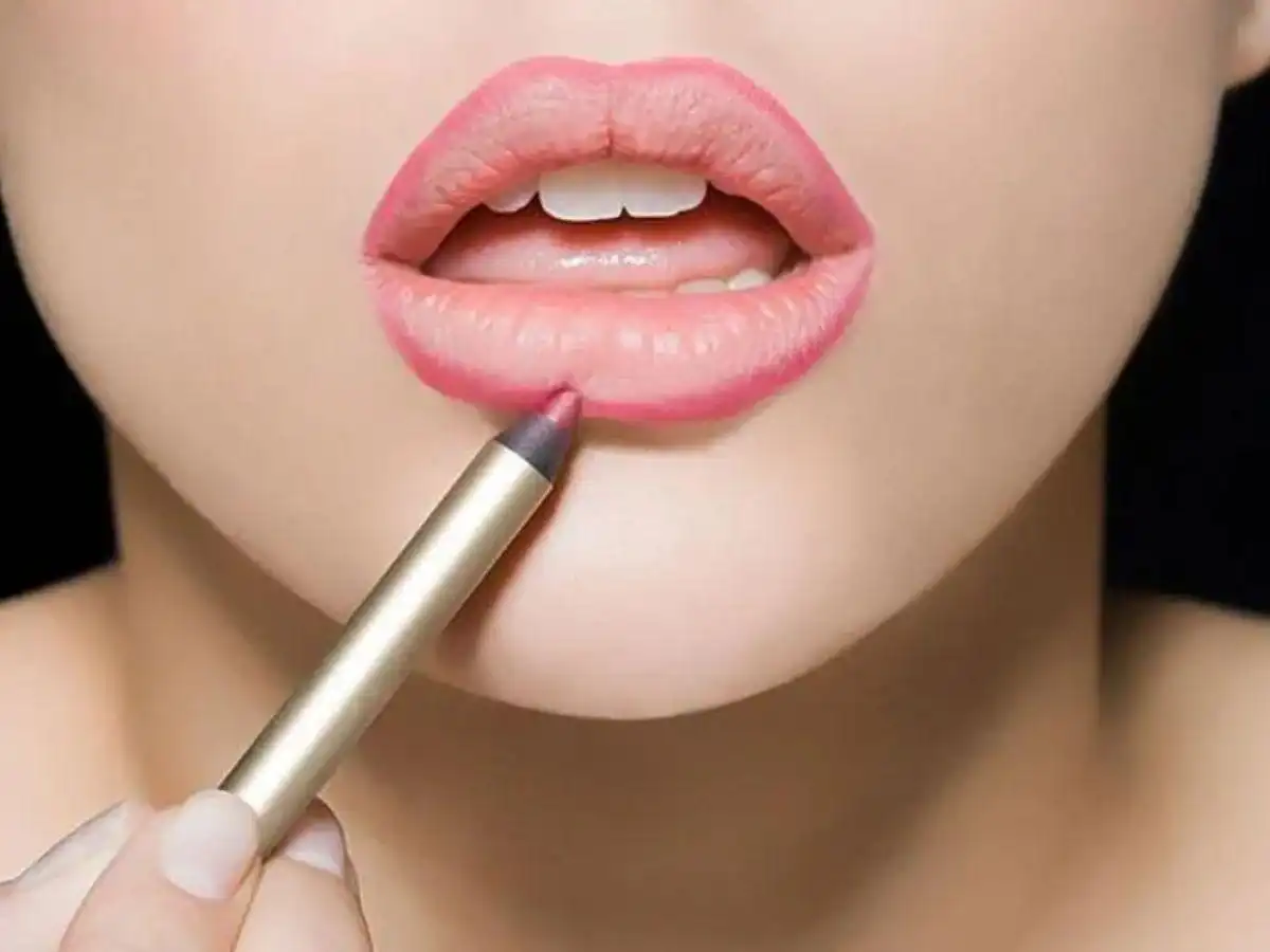 Giải Đ&aacute;p Thắc Mắc Thường Gặp Về Son M&ocirc;i