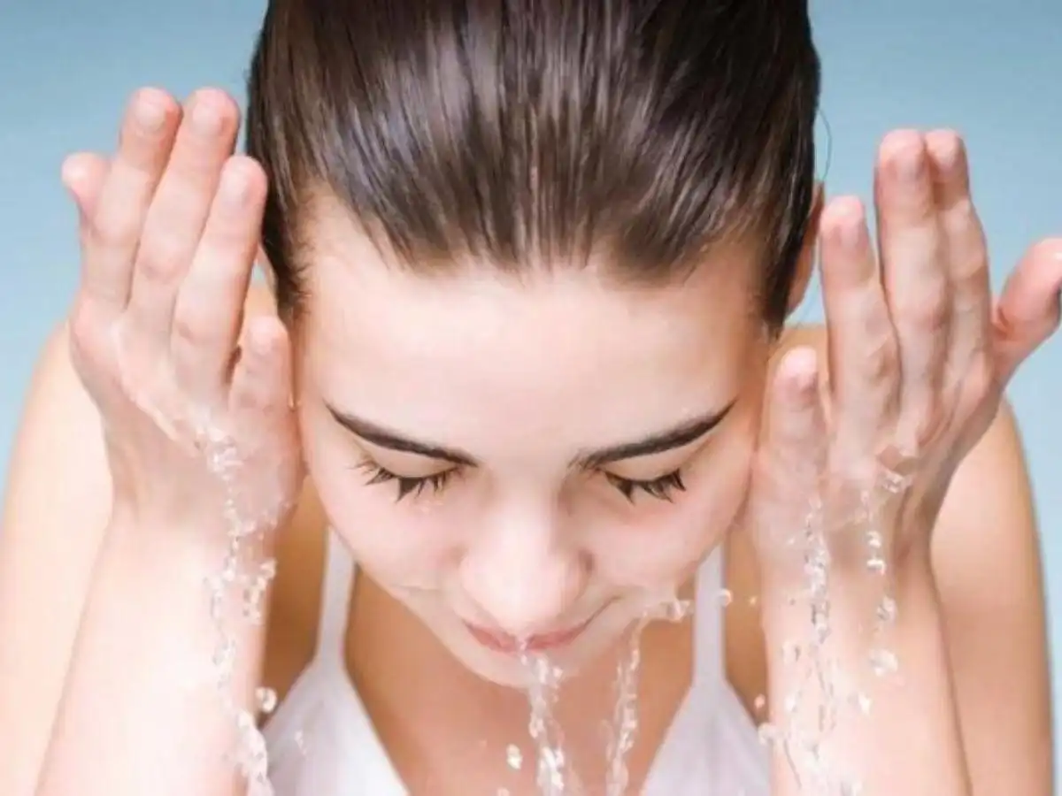 Hãy xây dựng một chu trình chăm sóc da khoa học và lối sống lành mạnh Hãy xây dựng một chu trình chăm sóc da khoa học và lối sống lành mạnh