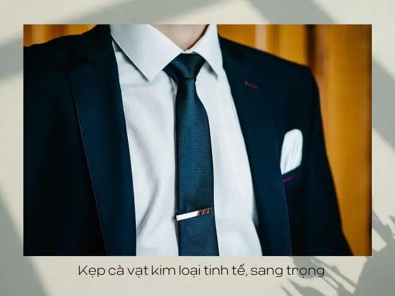 Kẹp cà vạt kim loại tinh tế, sang trọng