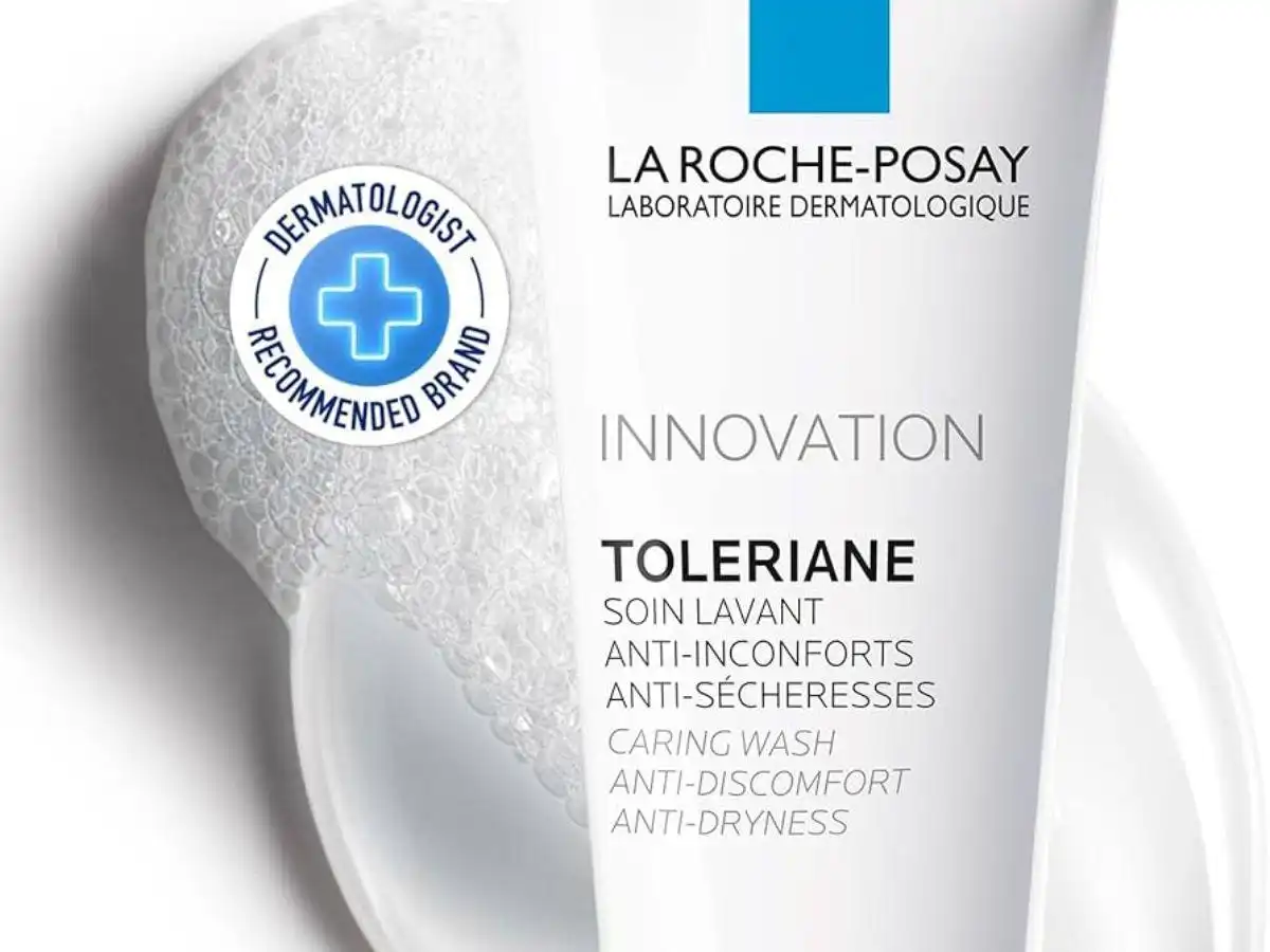 La Roche-Posay Toleriane Caring Wash làm sạch nhẹ dịu, không gây khô căng sau khi rửa mặt