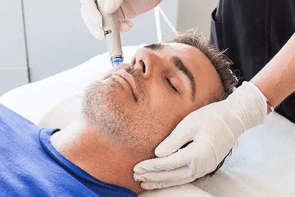 Làm Mụn Tàn Tật Bằng Cách Nào? 12 Spa Trị Mụn Cho Nam Uy Tín Tại Hà Nội