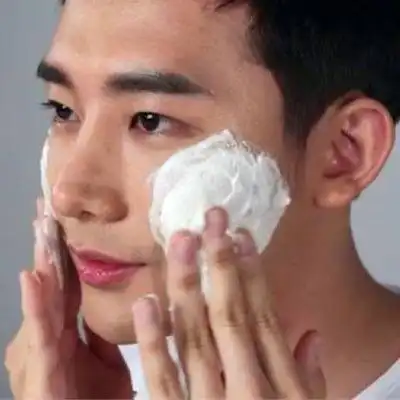 Lựa chọn sữa rửa mặt cho nam da dầu hiệu quả và an toàn