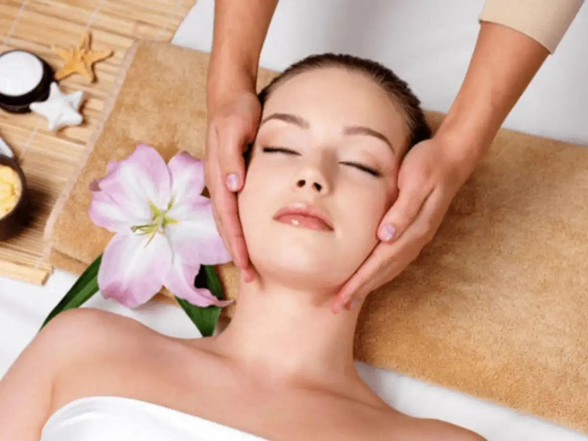 Massage giúp kích thích tuần hoàn máu Massage giúp kích thích tuần hoàn máu