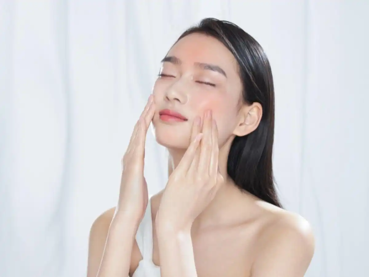 Nên sử dụng toner để cung cấp độ ẩm cho da