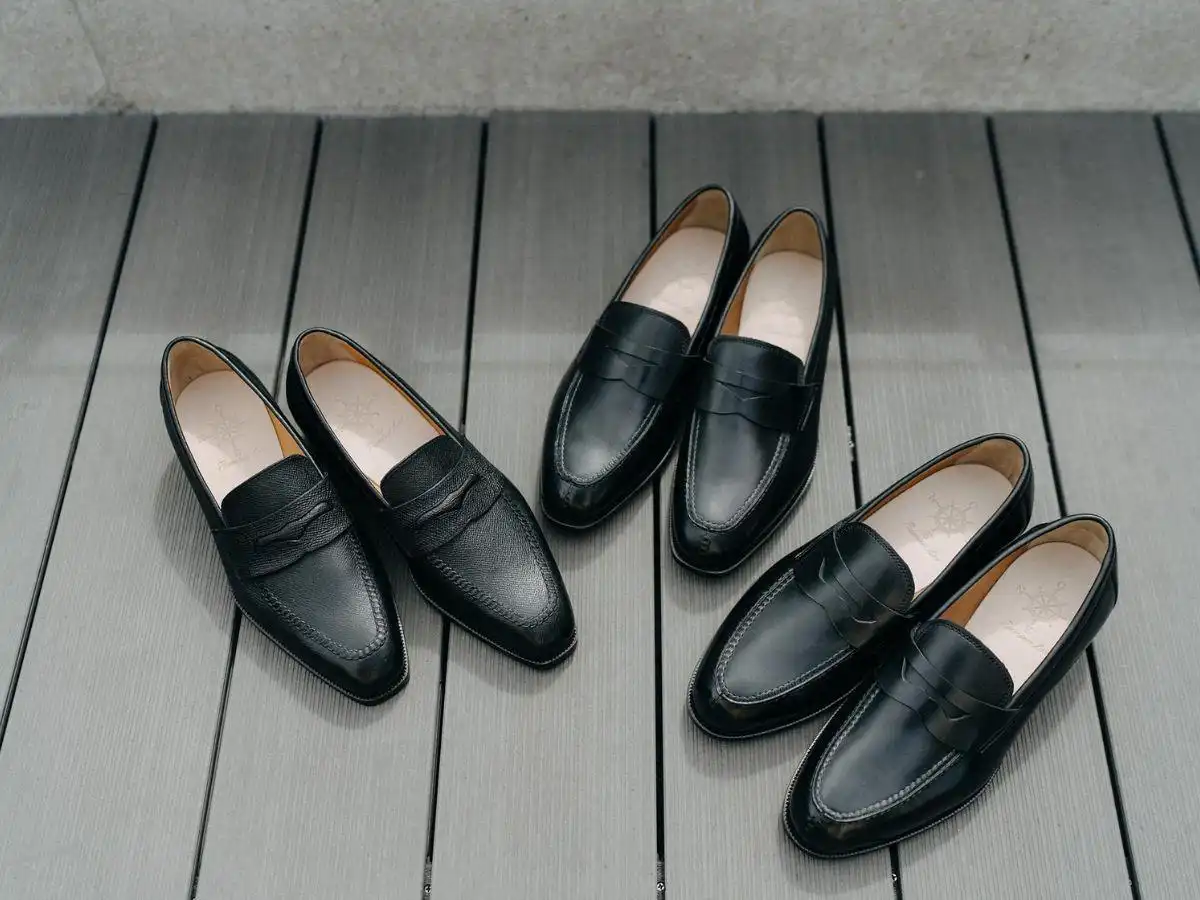 Penny Loafer hoặc Tassel Loafer với phong cách lifestyle thể hiện sự tiện dụng Penny Loafer hoặc Tassel Loafer với phong cách lifestyle thể hiện sự tiện dụng