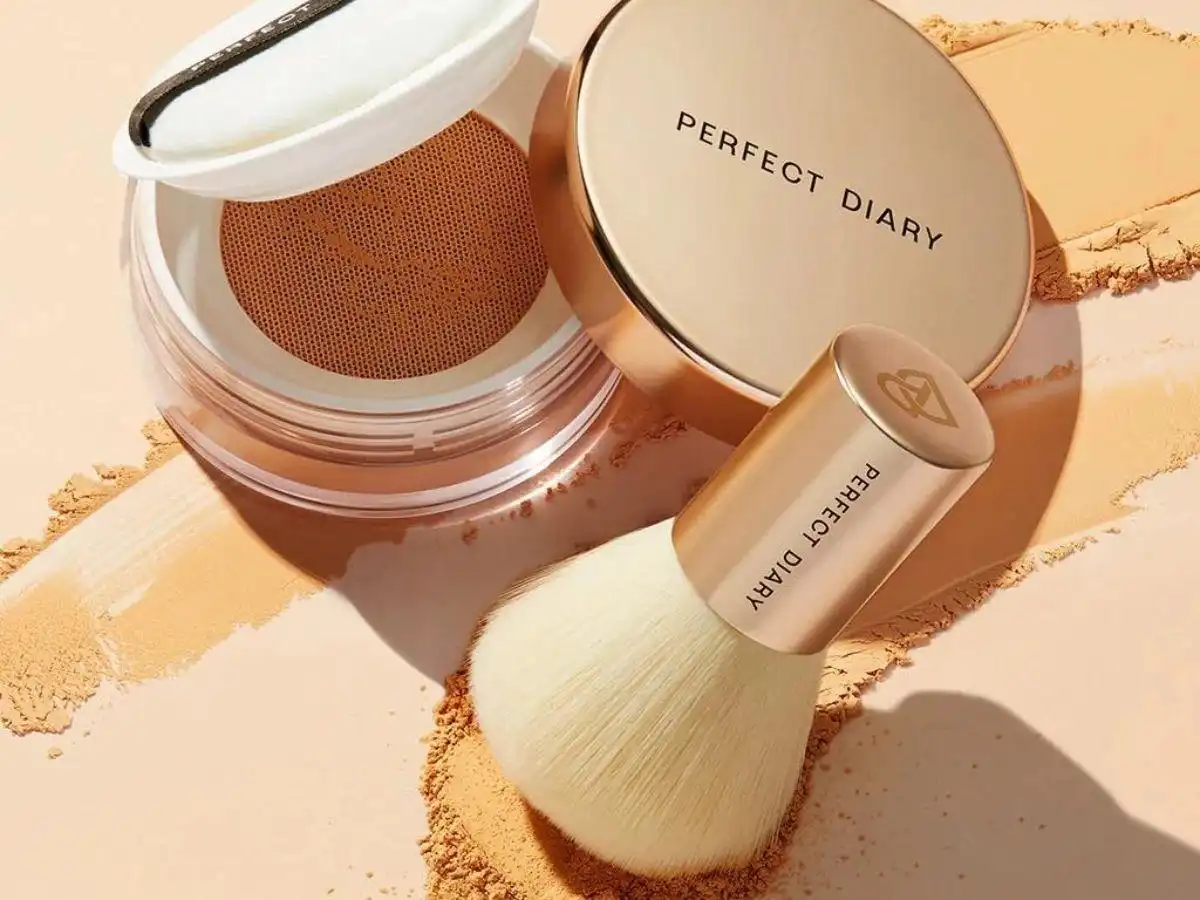 Perfect Diary Weightless Soft-Velvet Blurring Loose Powder Perfect Diary Weightless Soft-Velvet Blurring Loose Powder