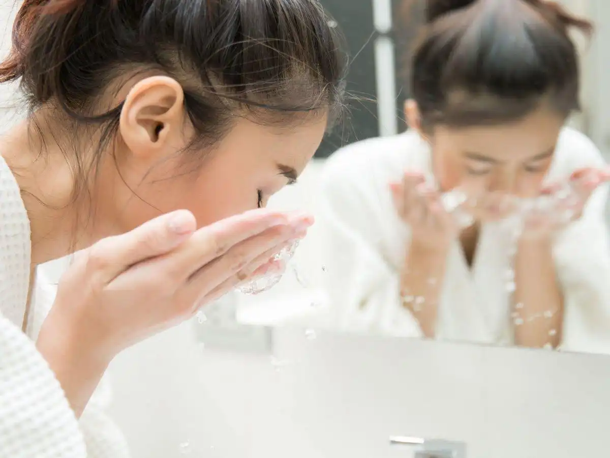 Rửa mặt đúng cách cũng quan trọng không kém để phát huy tối đa hiệu quả