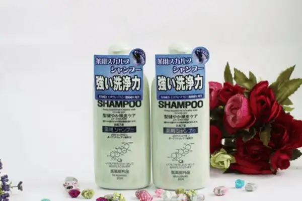 Dầu gội Kaminomoto cho nam