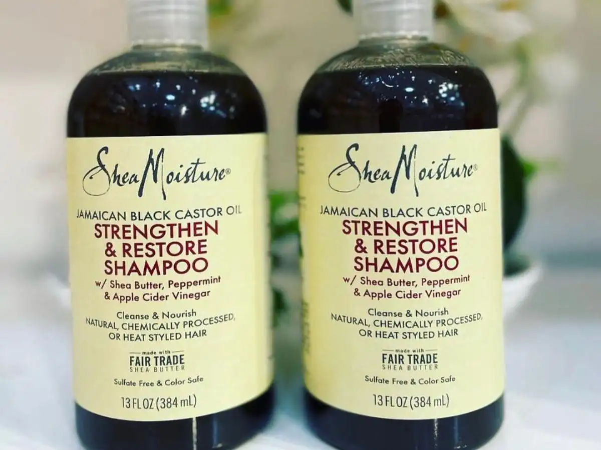 Shea Moisture Jamaican Black castor oil là loại dầu gội không chứa silicon và sulfate
