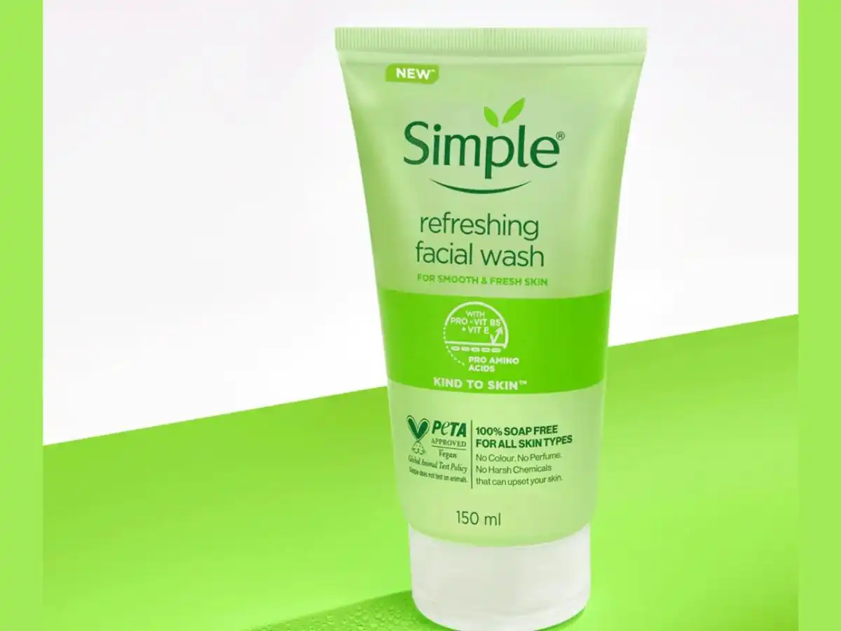 Sữa rửa mặt Simple Kind to Skin Refreshing Facial Wash Sữa rửa mặt Simple Kind to Skin Refreshing Facial Wash