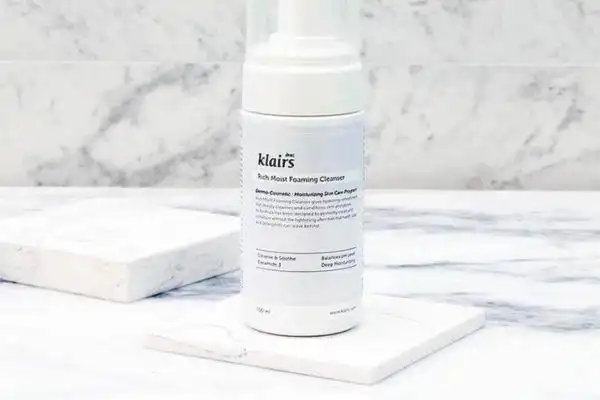 Sữa rửa mặt Klairs