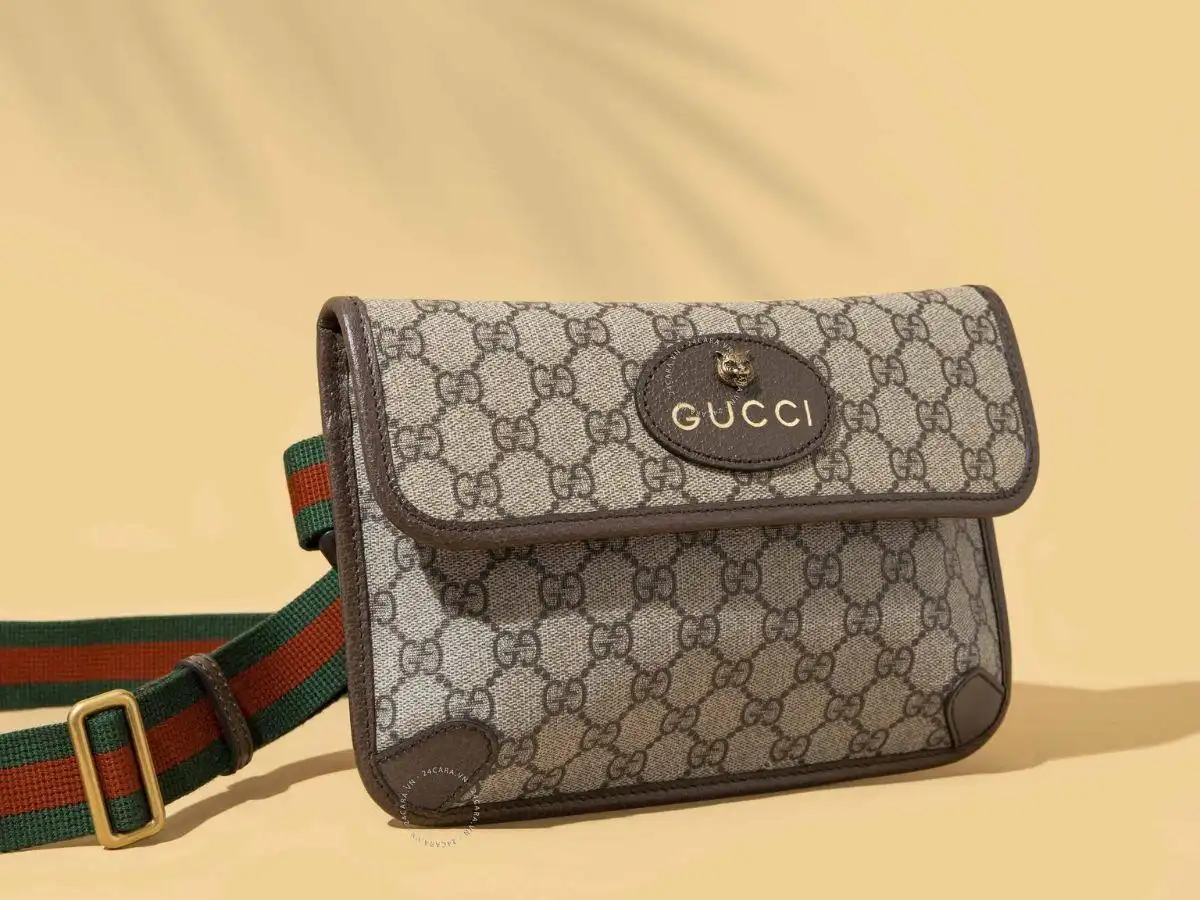 Túi đeo hông Gucci tạo điểm nhấn cá tính cho outfit thường ngày Túi đeo hông Gucci tạo điểm nhấn cá tính cho outfit thường ngày